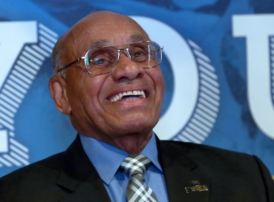 Willie O'Ree's little-known journey to break the NHL's color