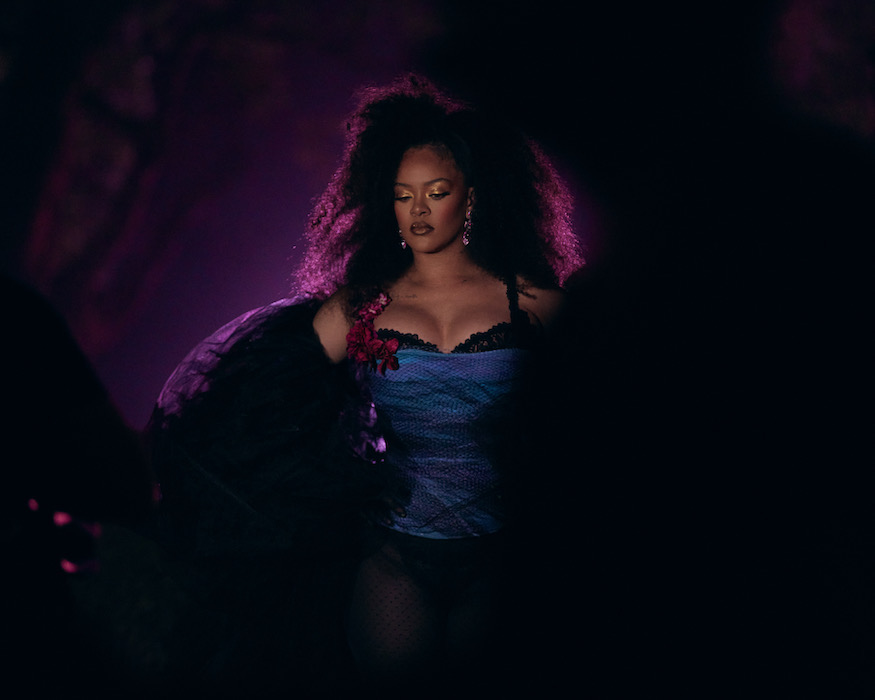 Cop These Looks From Rihanna's Savage X Fenty Vol. 4 Show - EBONY