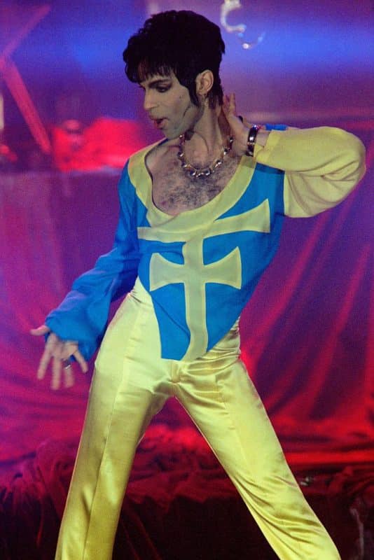 This photo taken on May 4, 1994 shows musician Prince performing on stage during the World Music Awards ceremony in Monaco.


Pop icon Prince -- whose pioneering brand of danceable funk made him one of music's most influential figures -- died on April 21, 2016 at his compound in Minnesota. He was 57. The announcement came just a week after the Grammy and Oscar winner was taken to hospital with a bad bout of influenza, although he made light of his health problems after the scare.

 / AFP / Patrick HERTZOG        (Photo credit should read PATRICK HERTZOG/AFP/Getty Images)