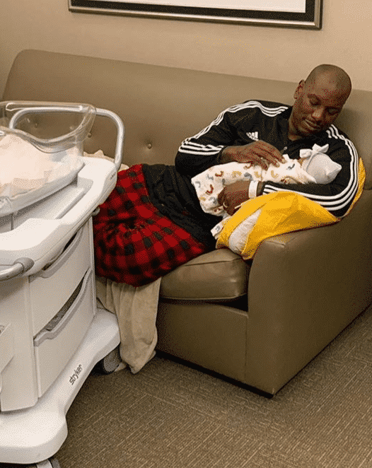 tyrese and baby daughter