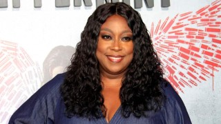 Loni Love and Other Celebs Discuss Stylists Inability to do Black Hair