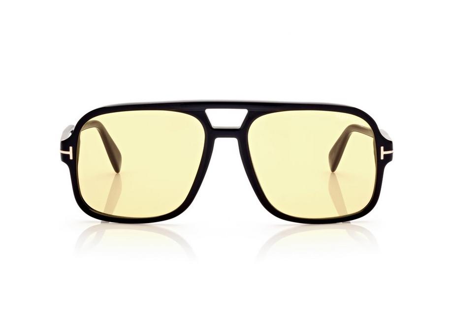 Sunglasses christmas gift idea for boyfriend