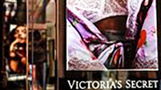 bloomberg-Victorias-Secret-Signs-Pact