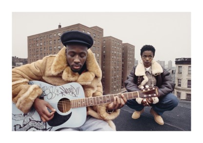 Wyclef Jean and Lauren Hill, East Harlem, New York City (1993). Photo: Theo Wenner / Courtesy of Fotografiska.