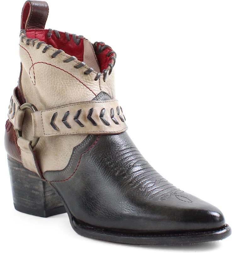 Coachella-Cowboy Boots