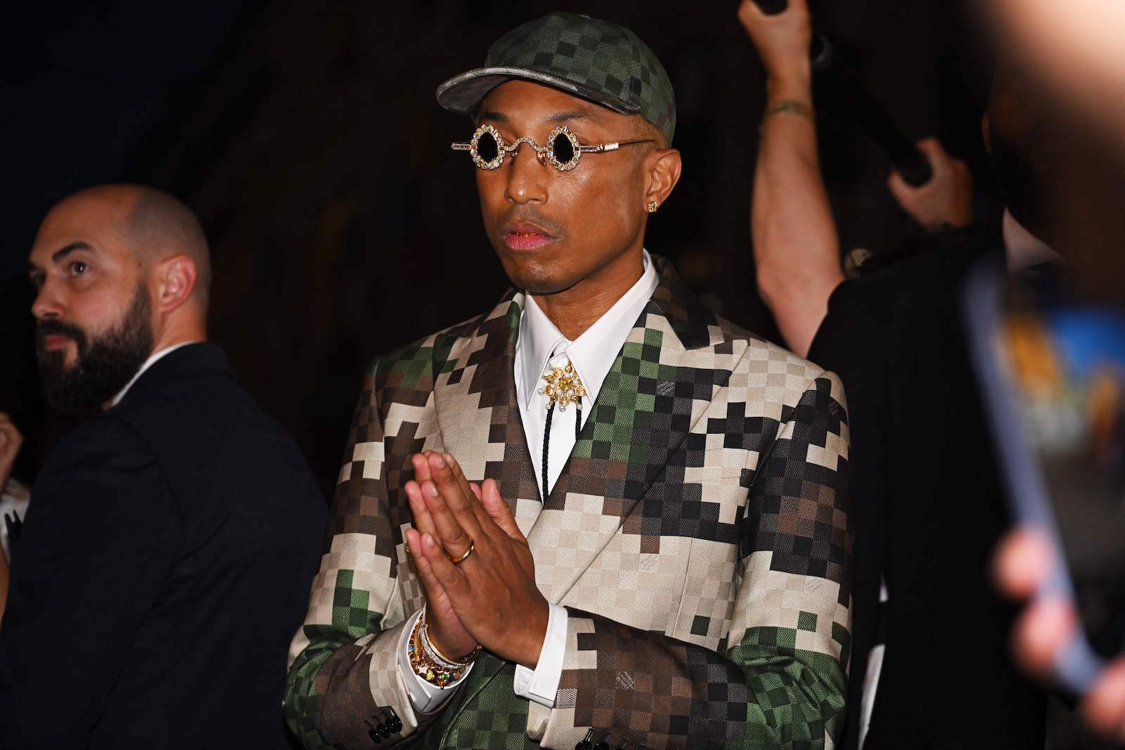 Pharrell's Debut Louis Vuitton Runway Show Brought Out All Of Our Favorite  Celebrities - EBONY
