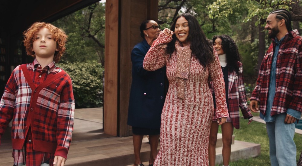 Tommy Hilfiger Returns to its Roots of Blending Fashion and Music in New  Campaign - EBONY