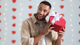 valetine's day-gifts-for-him
